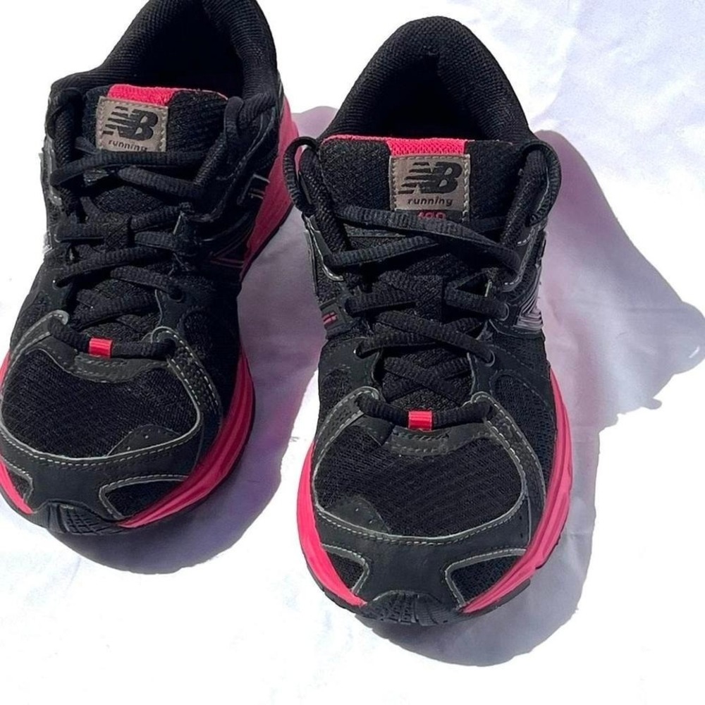 New Balance 460 black & pink running shoes